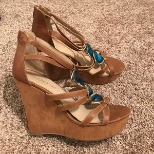 Aldo wedges